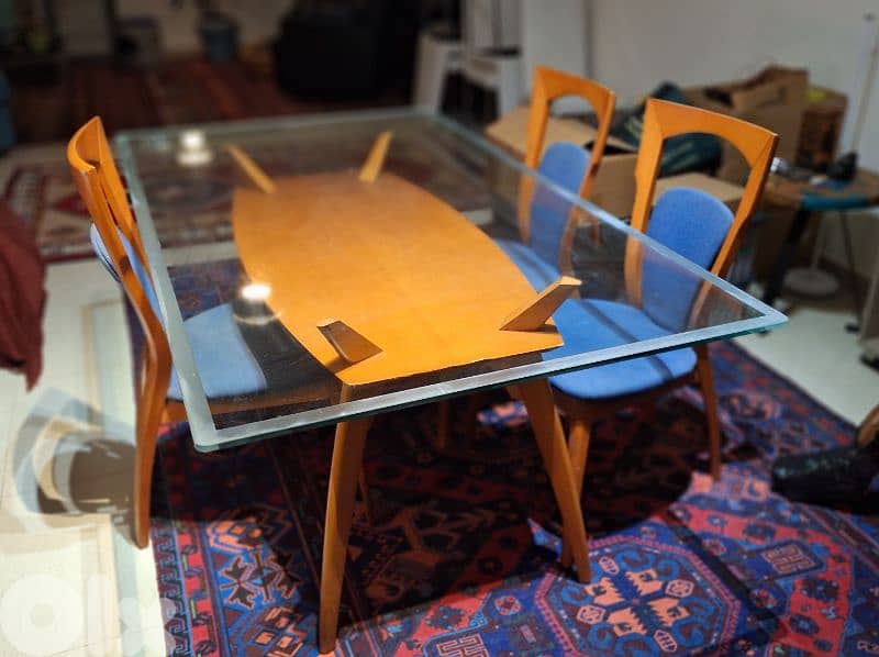 Dining table with free chairs 0