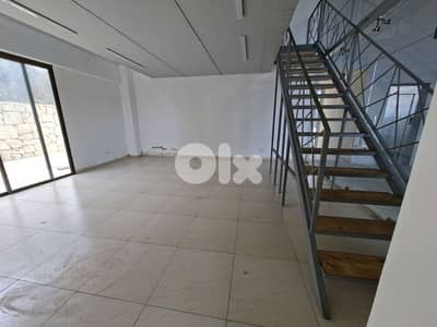 Shop for rent in Amchit 135m² ONLY for 650$ per month في عمشيت