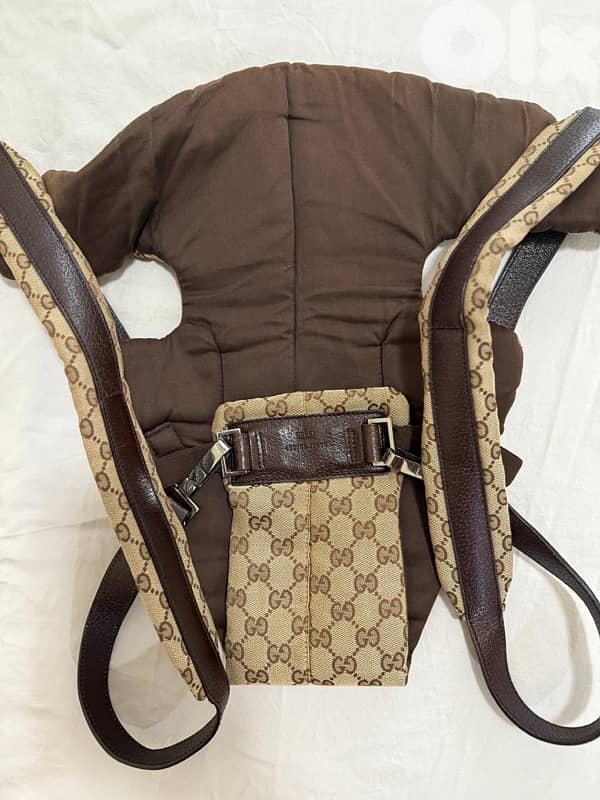 GUCCI BABY CARRIER 1
