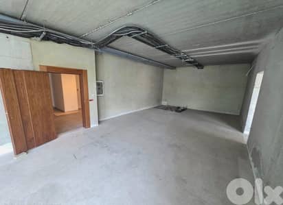 مكتب للايجار في ضبية Office for rent in Dbayeh ( core & shell )