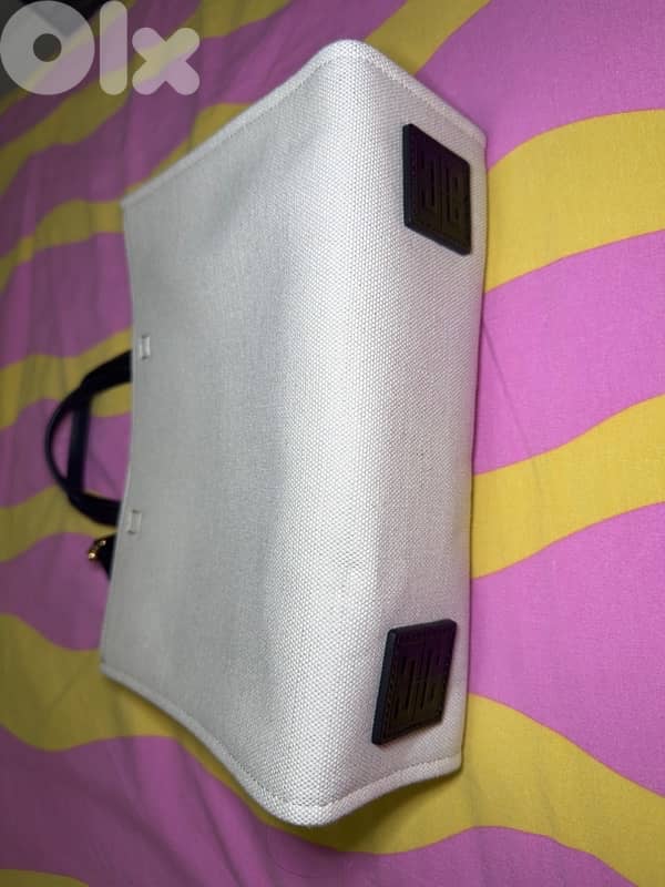 GIVENCHY HANDBAG 0