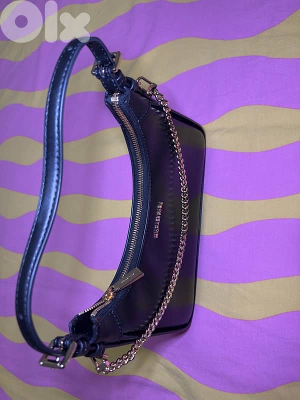 MK BLACK LEATHER BAG 0
