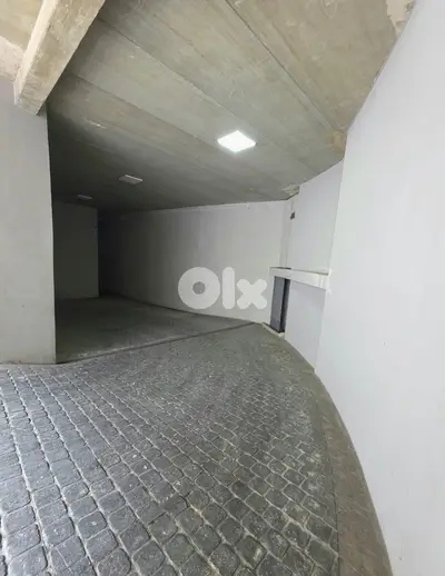 Prime location Warehouse for rent in Dbayeh with Private Entrance
