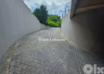 مستودع للايجار في ضبية Depot for rent in Dbayeh | 600 Sqm