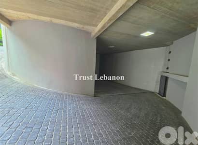 مستودع للايجار في ضبية Depot for rent in Dbayeh | 600 Sqm