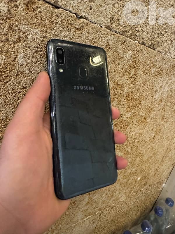 Samsung Galaxy A20 / J7 prime 0