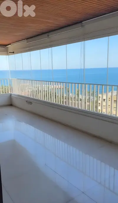 Apartment for sale in Ain El Mraysseh/ Seaview