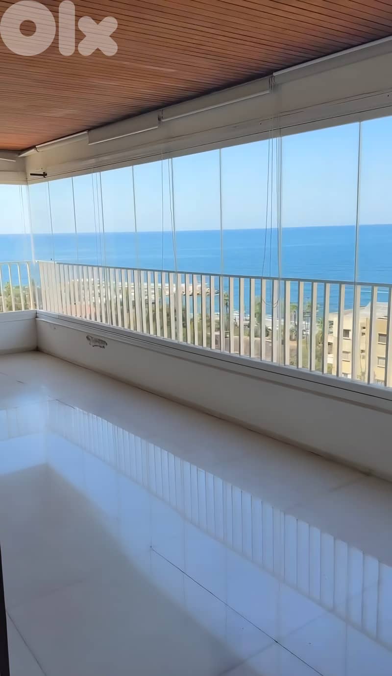 Apartment for sale in Ain El Mraysseh/ Seaview 0