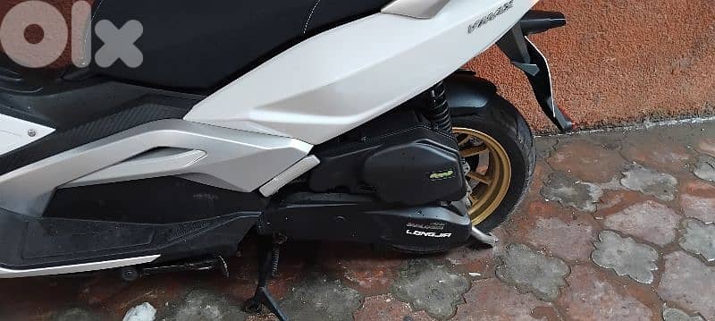 v max 2022 175 cc 3