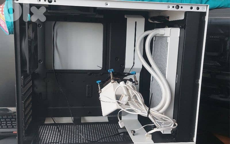 pc case and cooler 0