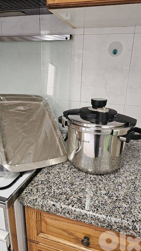 pressure cooker 0