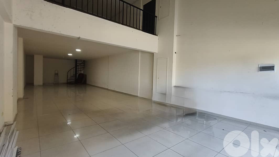 RWK186MF - Shop for rent in Adonis in a prime location 0