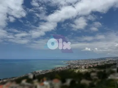 Luxurious 2 bedroom apartment+sea view 4sale in Halat - شقة في حالات