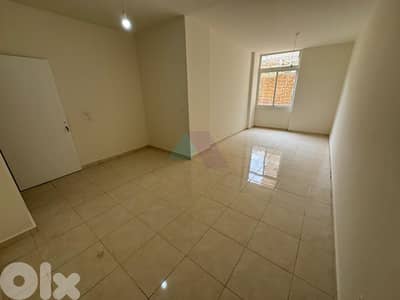 High-End 170m2 apartment+Sea view 4sale in Halat - شقة للبيع في حالات