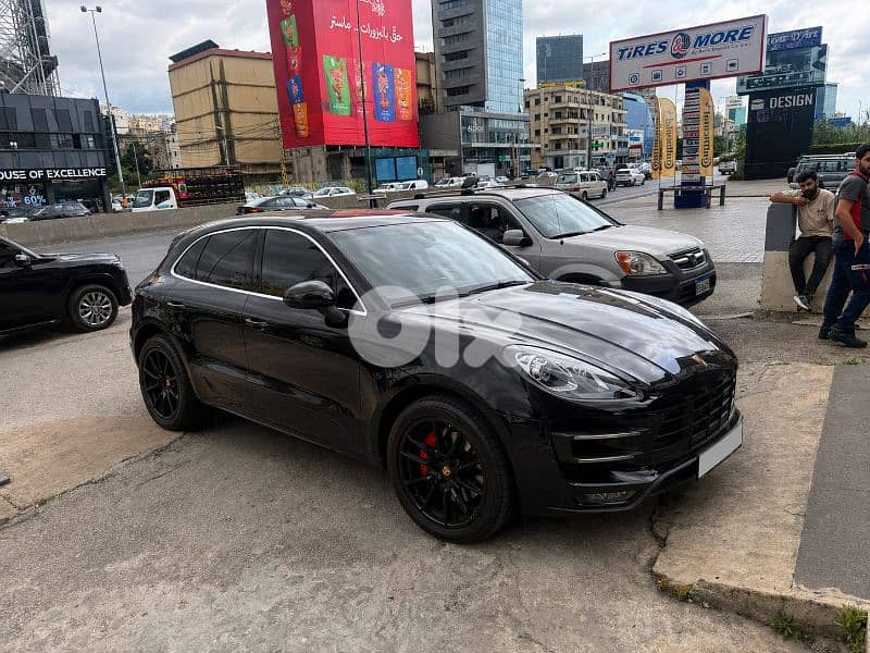 Porsche Macan Turbo 2017 0