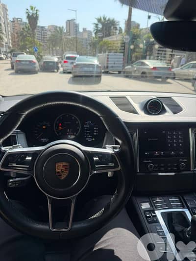 Porsche Macan Turbo 2017