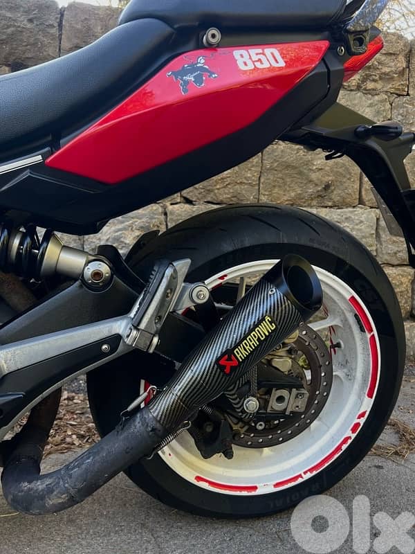 Aprilia Mana 850 3