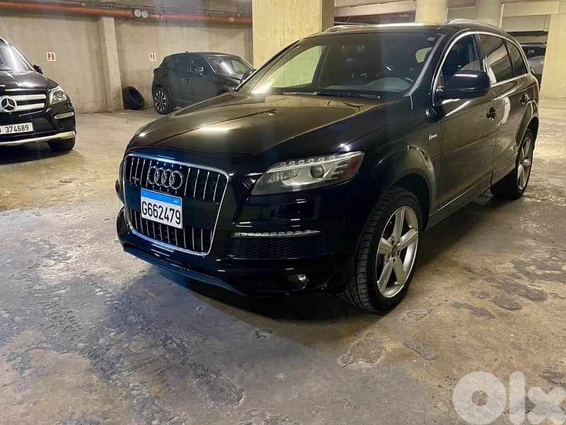 Audi Q7 2011 0