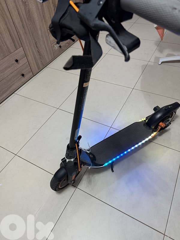 Ninebot Electric scooter Fi40 6