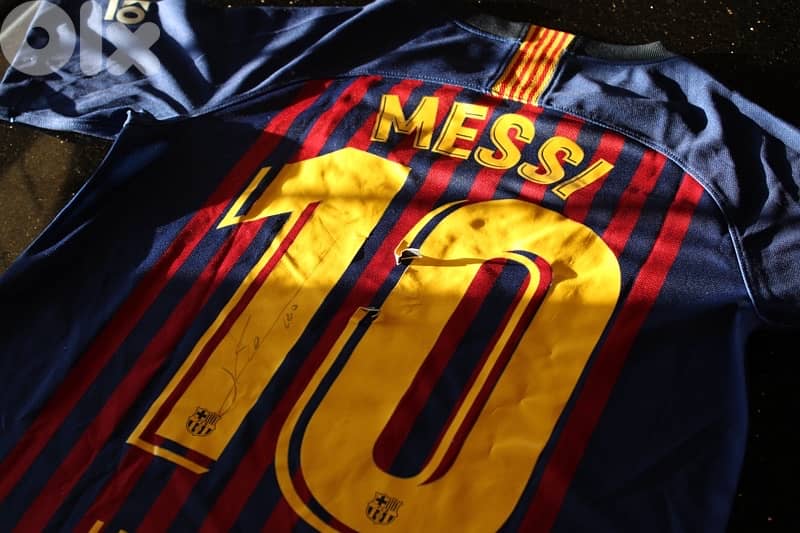 Barca Messi singed jersey 1