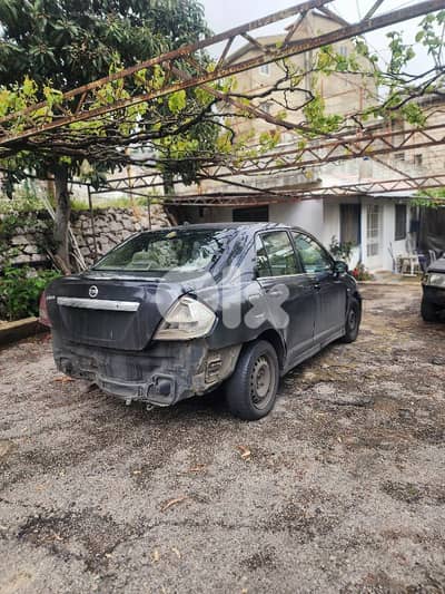 Nissan Tiida 2009