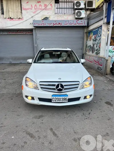 Mercedes-Benz C-300 2010