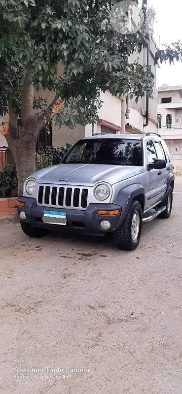جيب ليبرتى 2002