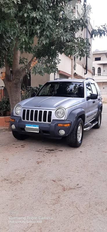 جيب ليبرتى 2002 0