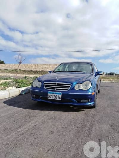 Mercedes-Benz C-230 2005