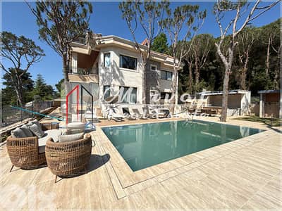 Luxury Living in Ainab | Furnished Triplex Villa with Private Pool Luxury Living in Ainab | Furnished Triplex Villa with Private Pool