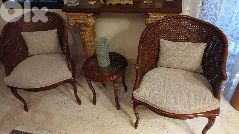 armed chairs,like new. 0