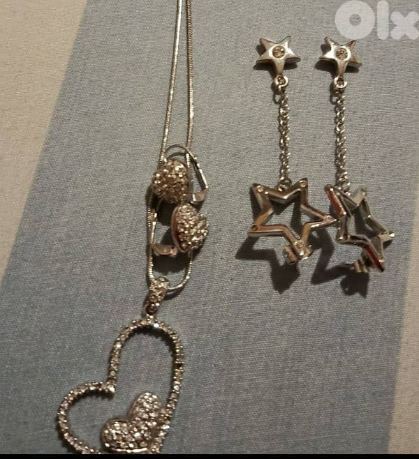Swarovski crystal 0