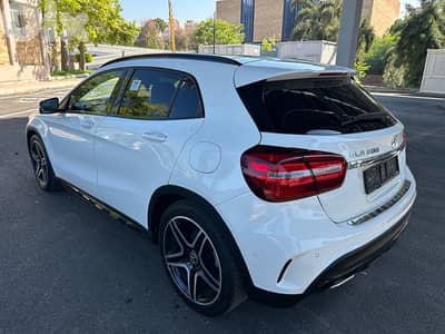 GLA-Class 2019 look AMG original suitzerland source