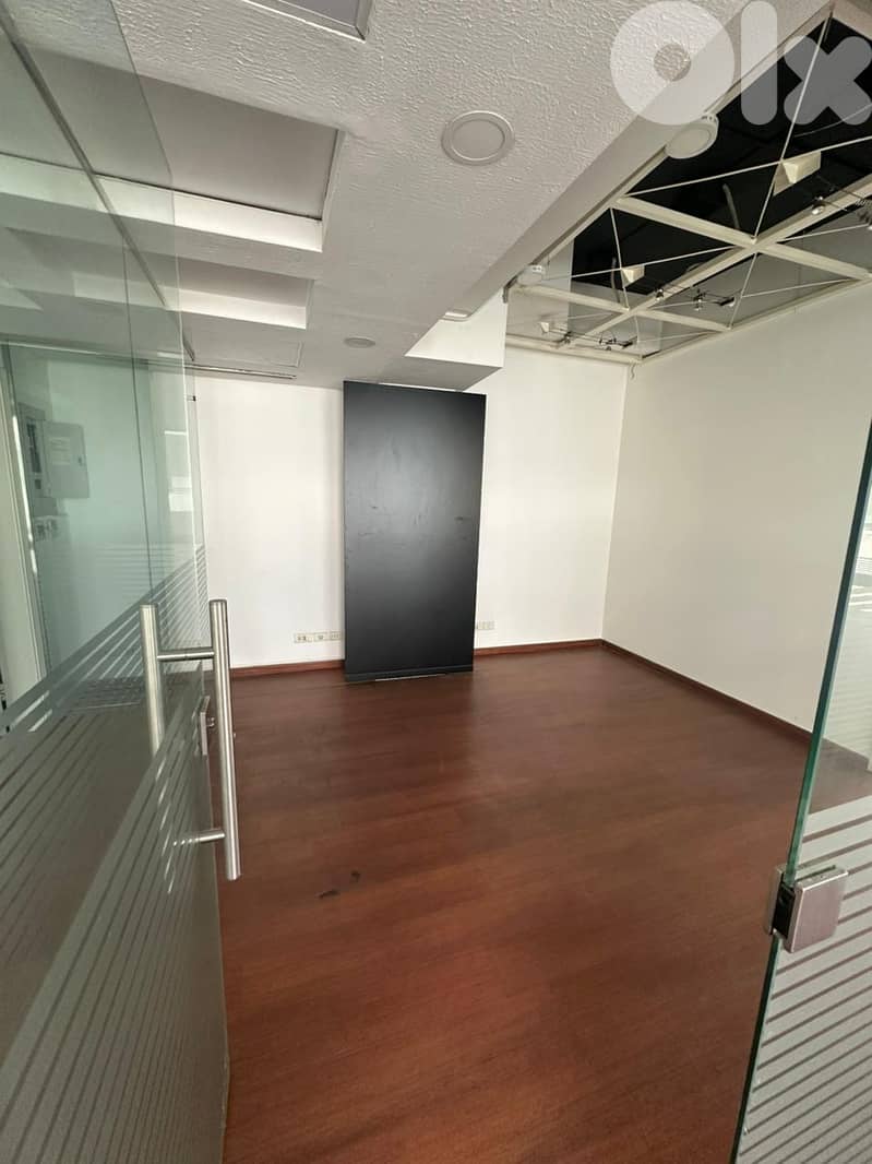 Spacious Office For Rent In Downtown 0