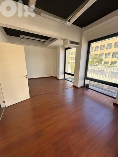 Spacious Office For Rent In Downtown