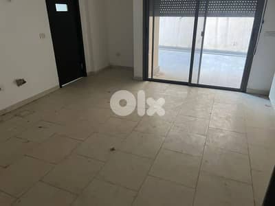 Apartment For Sale in Hazmiyeh