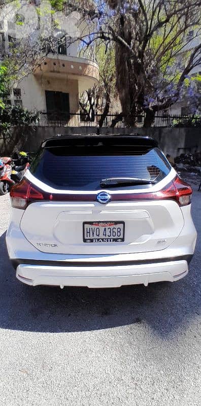 Nissan Kicks  2021 SR full option like new low km