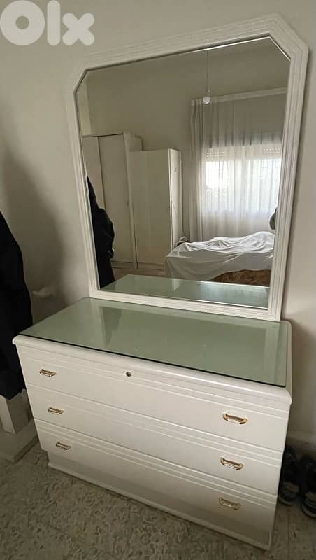 Commode 0