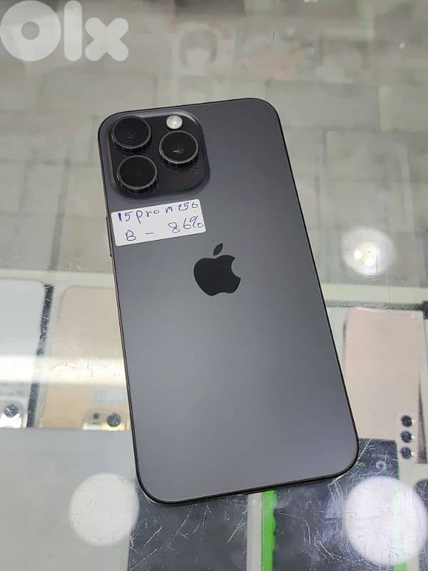 apple iphone 15 pro max used black 0
