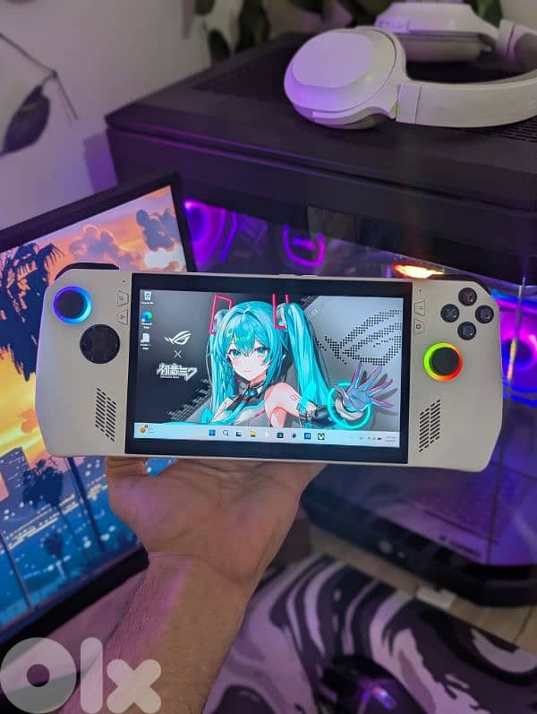 ROG ALLY Z1 WITH CASE 1