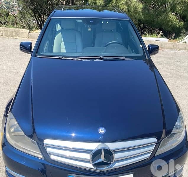 Mercedes benz 2012 C250 0