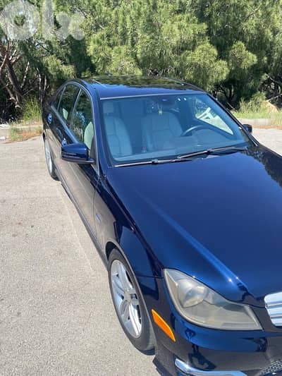 Mercedes benz 2012 C250