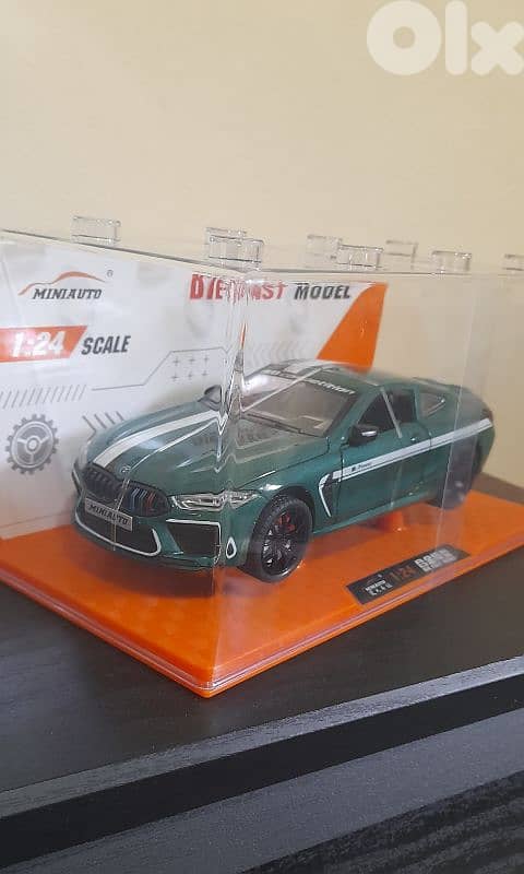 Diecast bmw m8 1:24 0