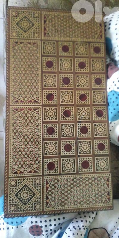 طاولة زهر 1
