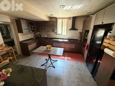 GMK195YA - Stand Alone House Aged for More than 100 years In Ghadir