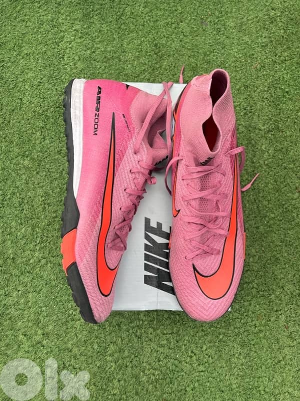 2 football shoes offer 0