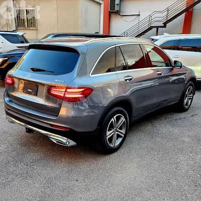 MERCEDES-BENZ GLC 300 4MATIC LUXURY EDITION 2017 MINT CONDITION