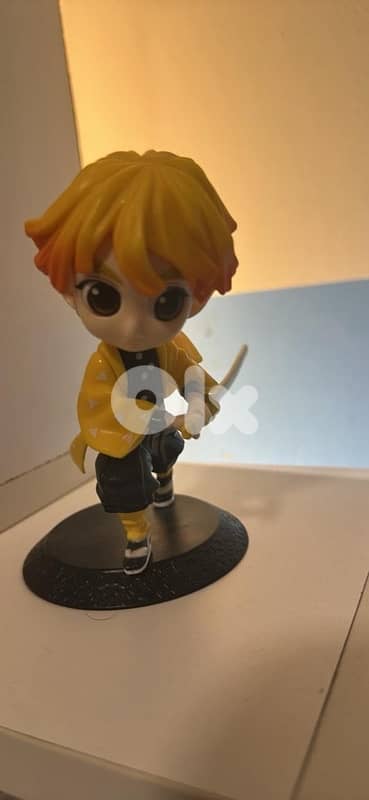 Demon Slayer Zenitsu Agatsuma Figurine 12cm 0