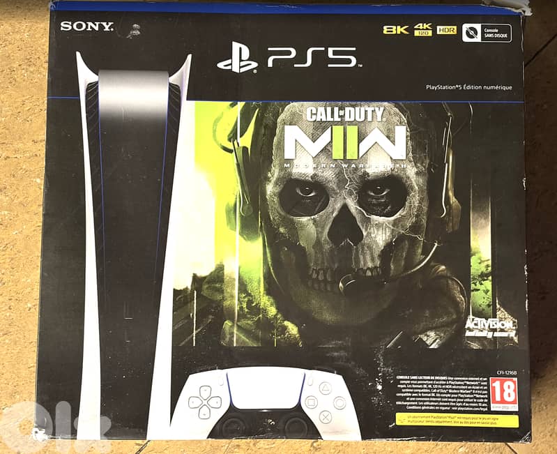 Playstation 5 / PS5 Europe Digital. With box and 2 controllers 0
