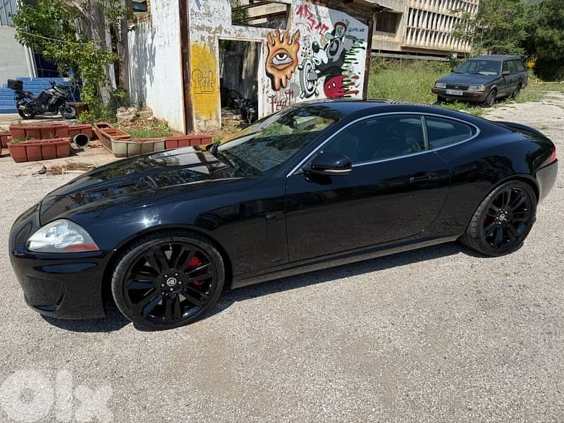 Jaguar XKR 0